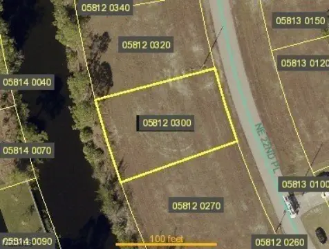 Waterfront Lot in Cape Coral