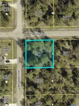 Vacant Corner Lot in Lehigh