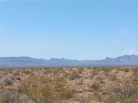 Land in Yucca, Arizona