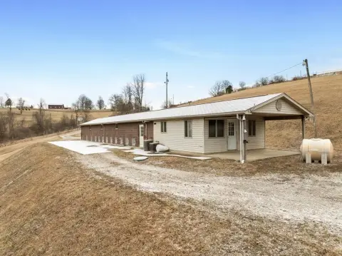 Fenced Acreage with One-Bedroom Apartment