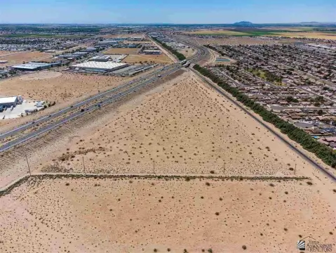 Commercial Land Parcels in Yuma