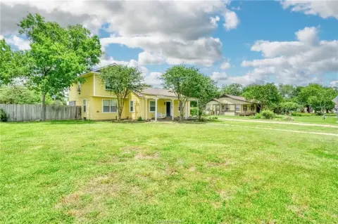Large Residential Lot Near Campus