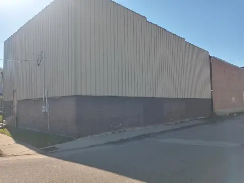 Warehouse with Overhead Door