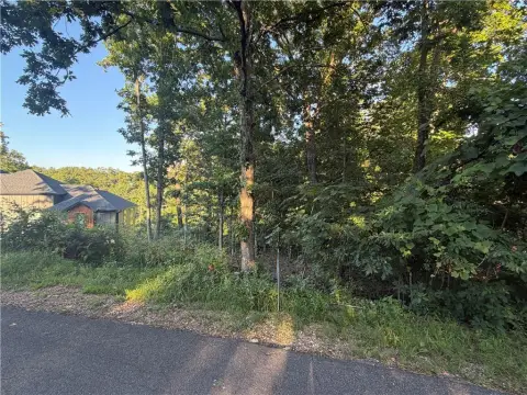 Residential Home Lot Near Golf