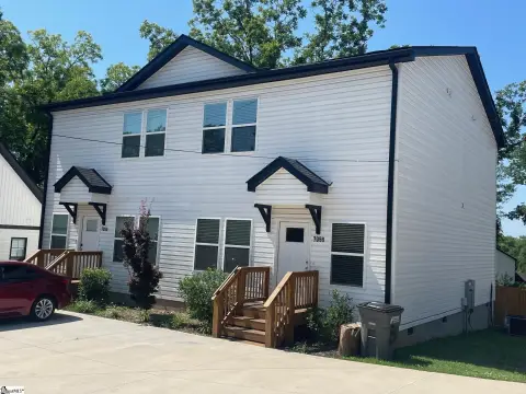 Nearly New Duplex with Fenced Yards