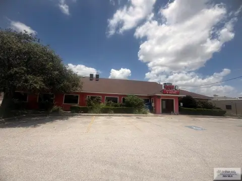 Restaurant Building in Harlingen