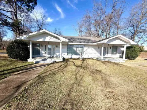 Versatile Building in Junction City