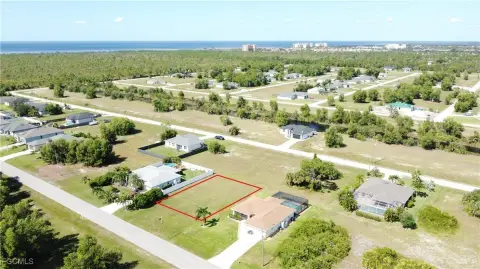 Residential Lot in Cape Coral