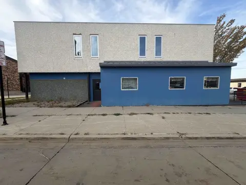 Three-Level Mixed-Use Building