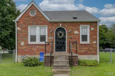 Brick Short-Term Rental Bungalow
