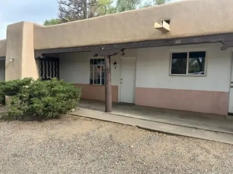 Taos Commercial Space For Rent