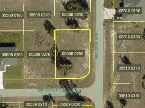 Corner Lot in Cape Coral