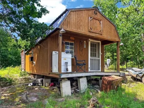 Off-Grid Cabins and Solar Land