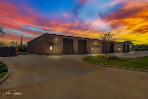 Office-Warehouse Flex Space