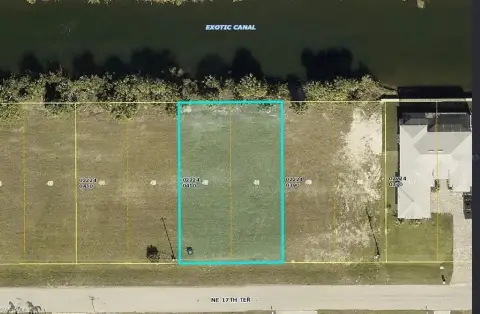 Waterfront Lot in Cape Coral