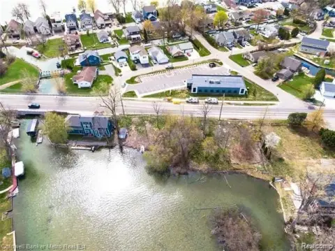 Waterfront Land in Waterford Township