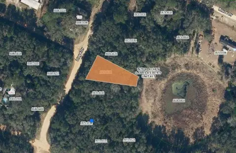 Land Near Lake Grandin