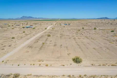 Residential Land in Tonopah, AZ