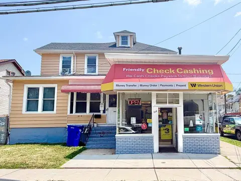 Three-Unit Triplex with Storefront