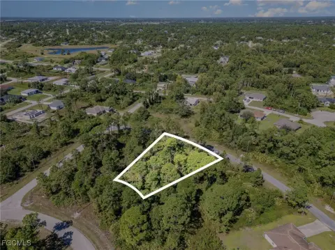 Oversized Lot in Lehigh Acres