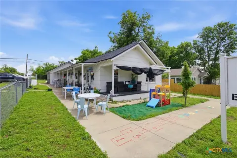 Temple Commercial Property For Sale