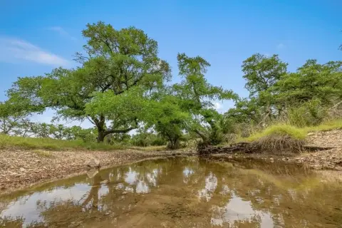 Unrestricted Acreage Near Harper, Texas