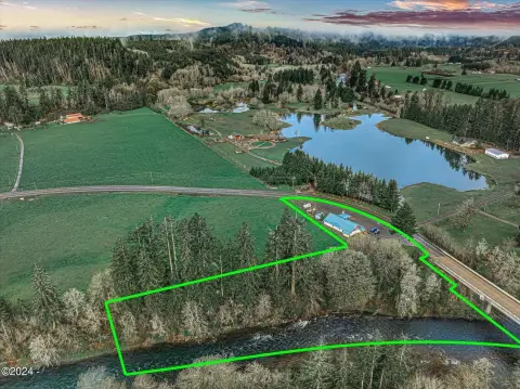 Commercial Riverfront Convenience Store Opportunity