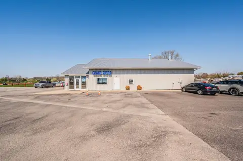Auto Shop Garage Lease Opportunity