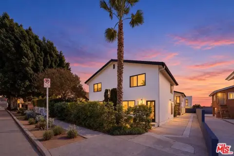 8-Unit Apartment Building