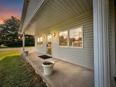 Flex Space with Outbuilding