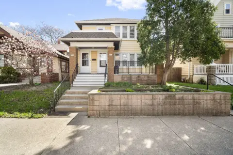 Updated Duplex in Milwaukee
