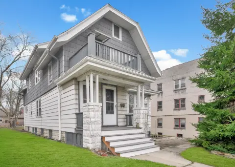 Milwaukee Duplex with Four-Car Garage