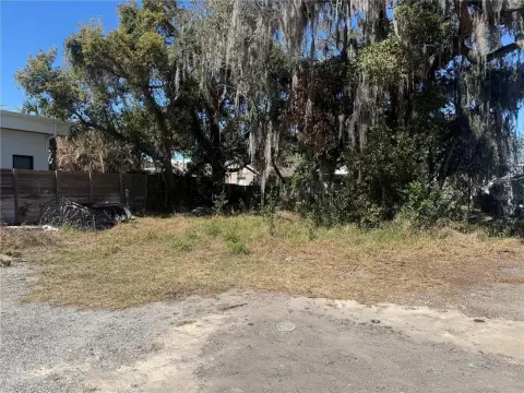 Residential Land in Winter Park