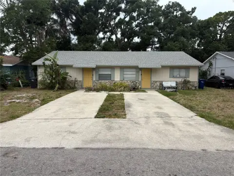 Renovated Duplex with Fenced Yards