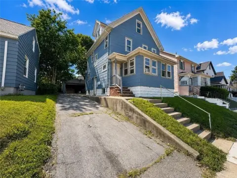 Up-and-Down Duplex with Garage