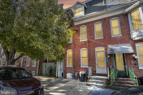 2-Unit Duplex with Rear Parking