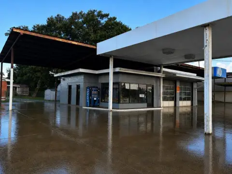 Gas Station with Auto Repair Shop