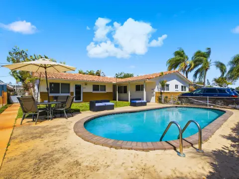 Duplex With Pool