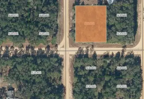 Residential Land in Interlachen, Florida