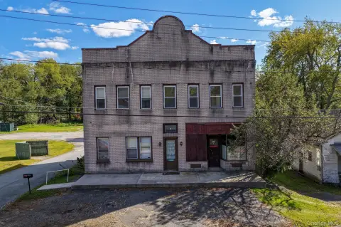 Hurleyville Multifamily Building with Storefront