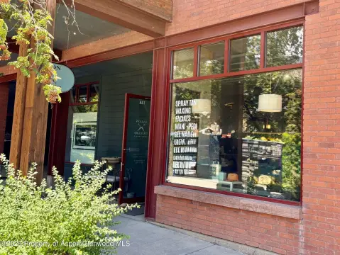 Downtown Storefront with Treatment Rooms