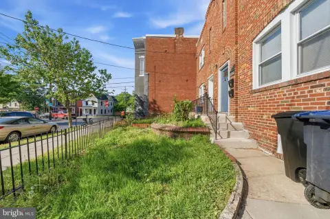 Randle Heights Brick Rowhome Duplex