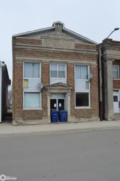 Main Street Building in Grafton