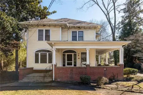 Decatur Multifamily Property Near College