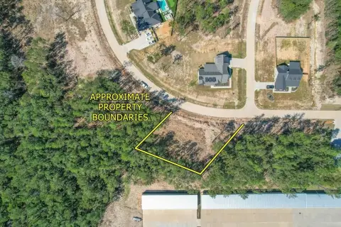 Residential Lot Near Lake