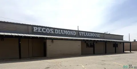 Freestanding Restaurant Building