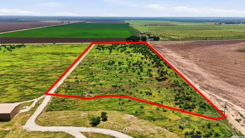 Semi-Level Agricultural Land Acreage