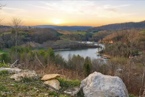 Lake View Homesite in Butler