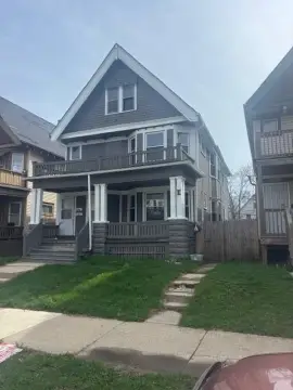 Milwaukee Duplex with Good Rents