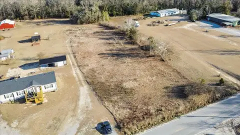 Spacious Lot in Marion, SC